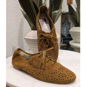 Aldo Suede Perforated Oxfords Women's 8 Brown Lace Up Flat Boho Leather